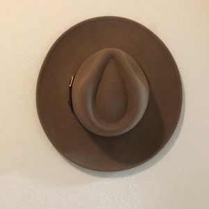 Felt Wide brim hat
